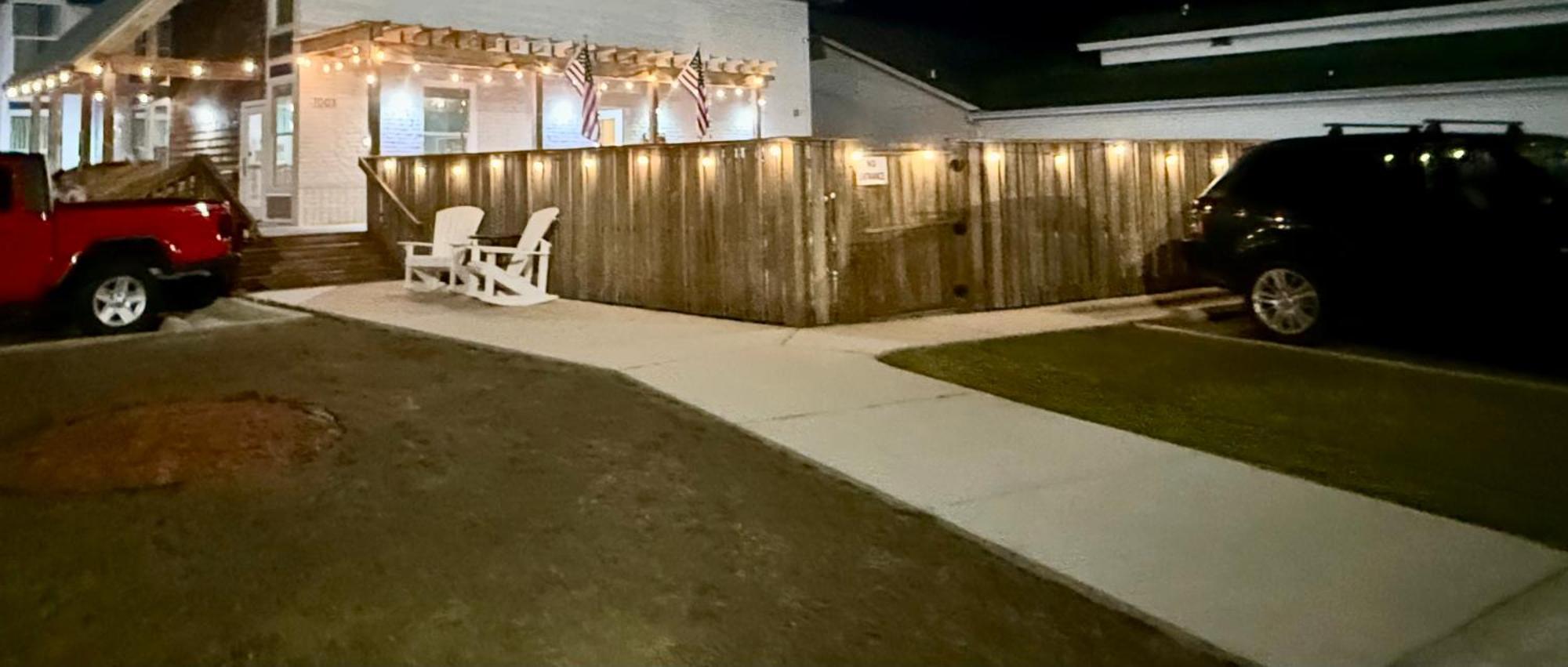 Inn New 2025-ocean Sands Boutique -sauna And Saltwater-mineral Pool Until 4am-free Bikes And Golf Carts For Famous Beach-50 Item Breakfast Buffet -pm Cookies And Popcorn -ultra Sparkling Certified-free Laundry -4 Grand Black Beds In R 4*